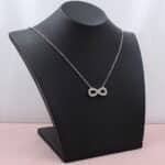 Srebrna ogrlica "INFINITY" 702
