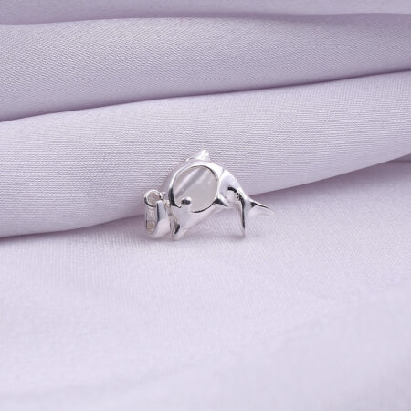 Srebrni Privezak Delfin – Simbol Radosti 202