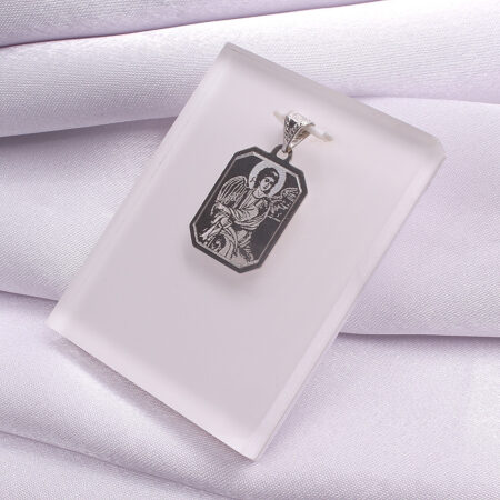 Srebrni privezak „Sveti Arhangel Mihailo“