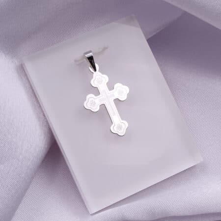 Srebrni Krstić sa Graviranim Detaljima 617