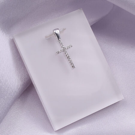 Srebrni Privezak "Blistavi Krstić" postolje